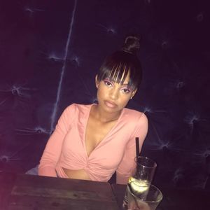 Meet your Posher, Brielle